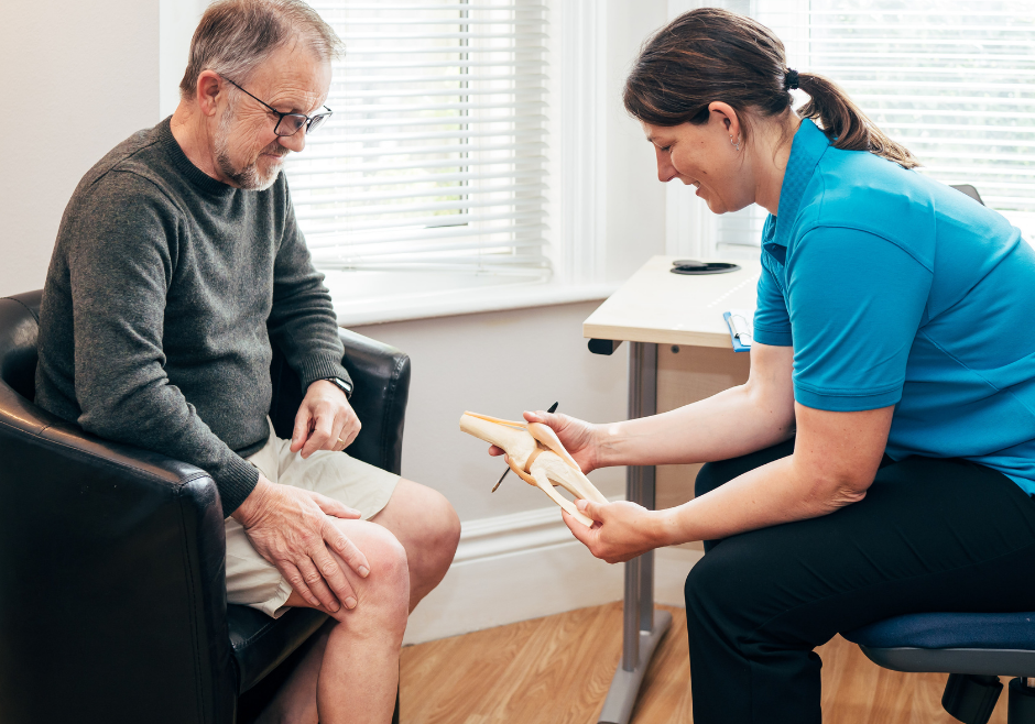 Osteopath treating arthritis